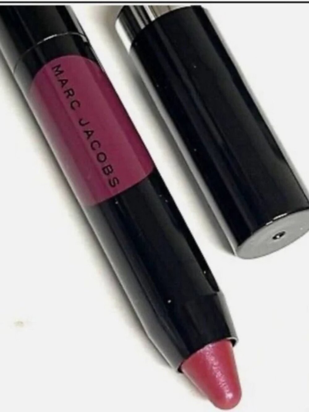 Marc Jacobs, Plum-N-Get it Lip Crayon .042 oz NEW IN BOX